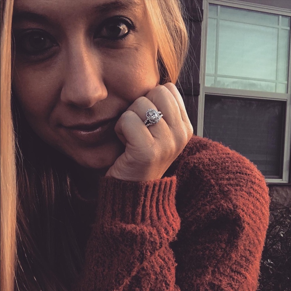 Meet your Posher, Lindsey